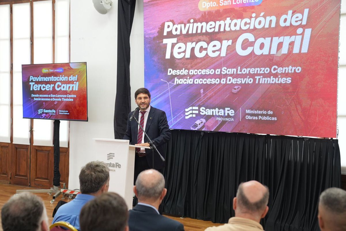 Pullaro licitó el segundo tramo del tercer carril de la autopista Rosario-Santa Fe