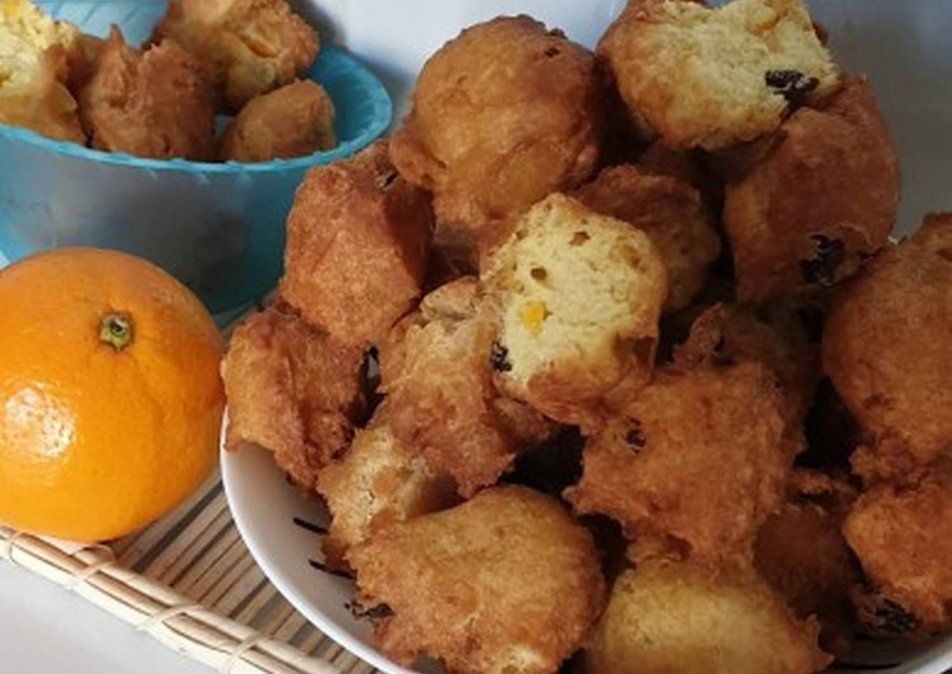 Bu&ntilde;uelos de naranja para la merienda.&nbsp;