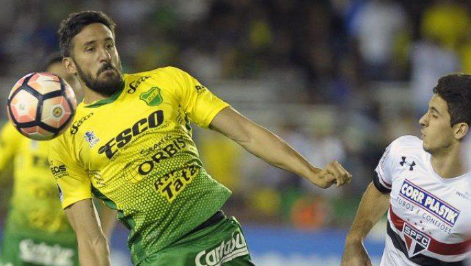 Jonás Gutiérrez se despidió de Defensa con una emotiva carta