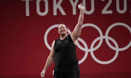 La haltera Laurel Hubbard, primera levantadora transgénero en la historia de los Juegos Olímpicos, quedó eliminada al no superar la prueba de los 125 kilos. La haltera Laurel Hubbard, primera levantadora transgénero en la historia de los Juegos Olímpicos, quedó eliminada al no superar la prueba de los 125 kilos.