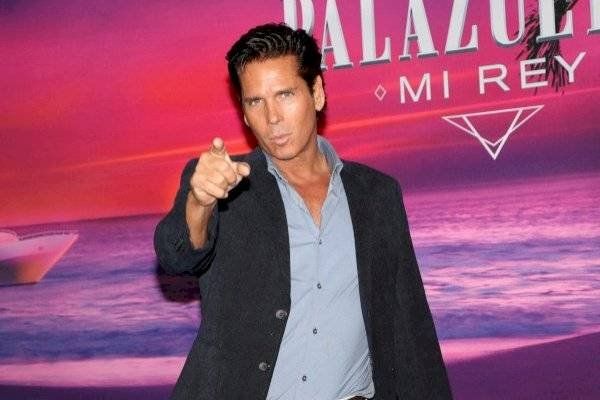 Roberto Palazuelos muestra su vida ‘mirrey’ en documental