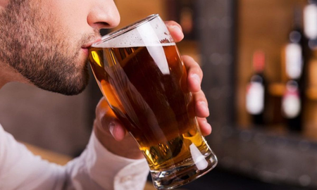 Fue a tomarse una cerveza, pero terminó indignado cuando vio el ticket Fue a tomarse una cerveza, pero terminó indignado cuando vio el ticket