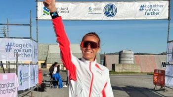 gano la maraton en las islas malvinas y rindio un emotivo homenaje a los caidos gano la maraton en las islas malvinas y rindio un emotivo homenaje a los caidos