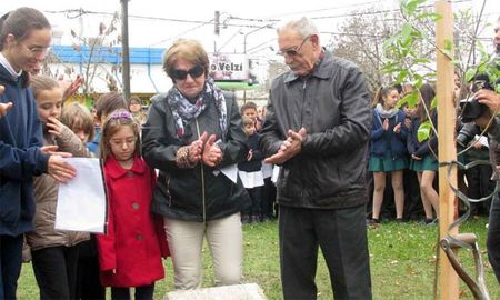 Mujer de 72 años ve a través de la córnea de un chico de 9: “Me llegó al alma”