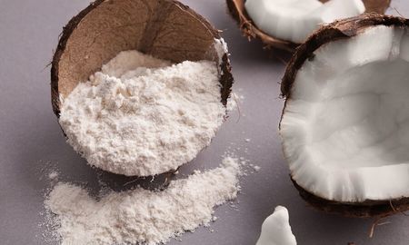 Harina de coco natural. Harina de coco natural.