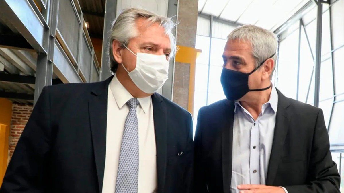 El presidente Alberto Fernández junto al ministro de Desarrollo Territorial y Hábitat de la Nación, Jorge Ferraresi.