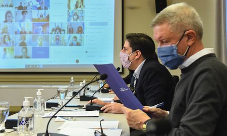 El Consejo Federal de Educación no definió la modificación en las vacaciones de invierno escolar y delegó la decisión a las provincias en base a su situación epidemiológica. El Consejo Federal de Educación no definió la modificación en las vacaciones de invierno escolar y delegó la decisión a las provincias en base a su situación epidemiológica.