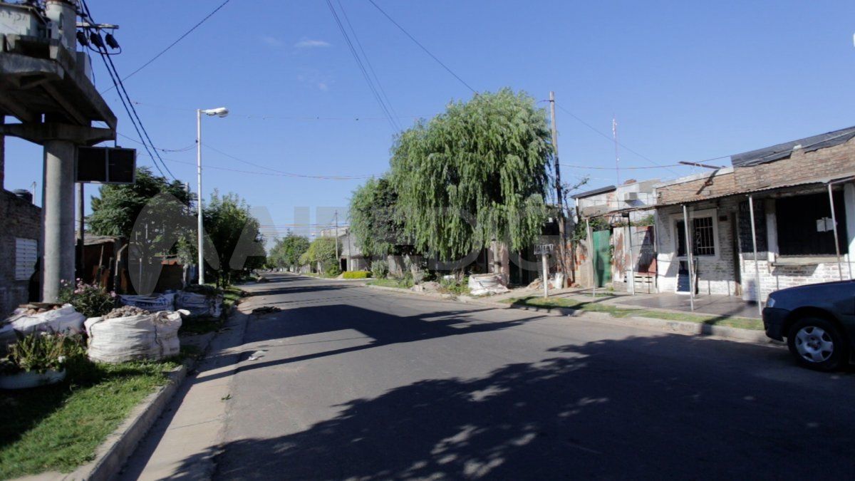 Barrio Coronel Dorrego: la cuadra en la que vive Gabriela, en la misma casa donde vio por última vez con vida a Brian, su hijo