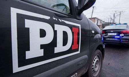 La Policía de Investigaciones (PDI) detuvo este martes a un hombre de 25 años en la ciudad de Santa Fe