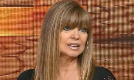 Adriana Salgueiro estuvo como invitada en Es por ahí y dio detalles de la comunicación que tiene con su papá, quien falleció hace tres años.