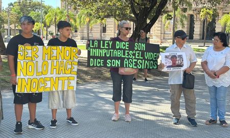Tras el crimen de Jeremías Monzón, se realizaron marchas y movilizaciones. Tras el crimen de Jeremías Monzón, se realizaron marchas y movilizaciones.