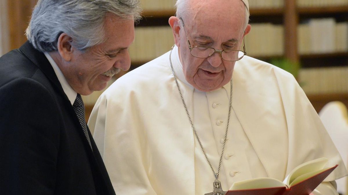 Fernández dijo que el Papa está preocupado por los argentinos y contó que le pidió ayuda en el tema de la deuda