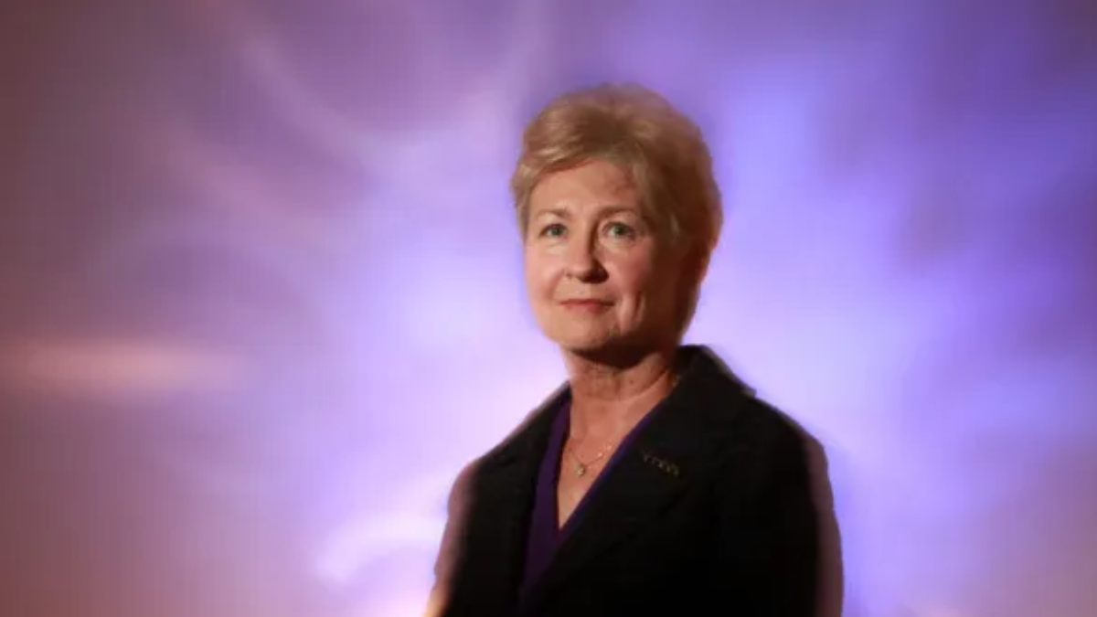 Abandonó su exitosa carrera como abogada para contar lo que vivió “del otro lado”.