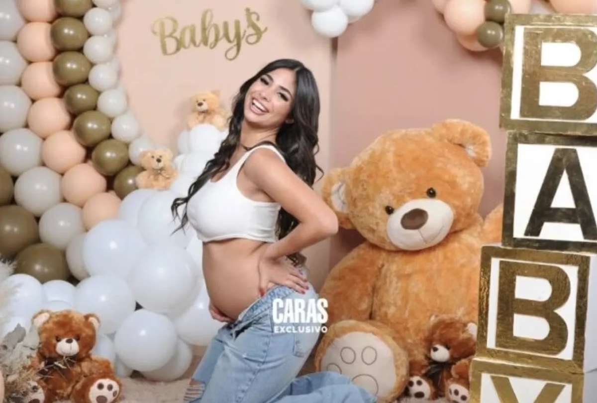 Daniela Celis posó con su pancita de embarazada. Daniela Celis posó con su pancita de embarazada.