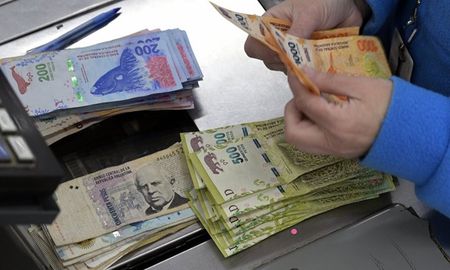 La canasta básica subió 7,2% en mayo: se necesitan más de$217.916 para no ser pobre La canasta básica subió 7,2% en mayo: se necesitan más de$217.916 para no ser pobre