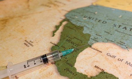 México está ubicado en el tercer puesto en cantidad de fallecidos con más de 180 mil. México está ubicado en el tercer puesto en cantidad de fallecidos con más de 180 mil.