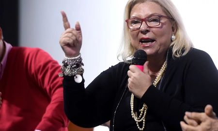 La líder de la CC-ARI, Elisa Carrió. La líder de la CC-ARI, Elisa Carrió.
