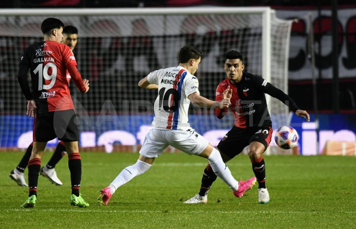 Colón cayó 3 a 1 ante Tigre el 25 de julio del 2023 y de ahí no perdió más en Santa Fe. El gol sabalero, en aquella mala tarde, lo había marcado Natanael Troncoso, hoy en Almagro, rival directo del Negro.