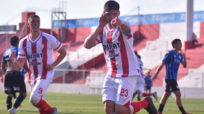 En un partido repleto de goles, Meuli fue el héroe y Unión se metió en cuartos de final de la Copa Proyección
