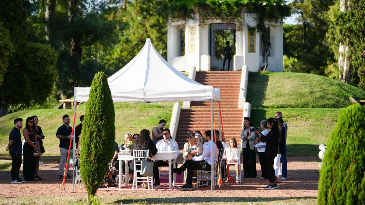 Casamiento en Santa Fe el 14 de febrero, día de los enamorados. Casamiento en Santa Fe el 14 de febrero, día de los enamorados.