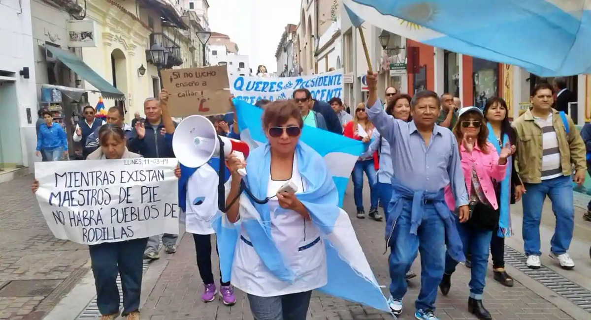 DNU de Javier Milei: transformaciones en el derecho a huelga