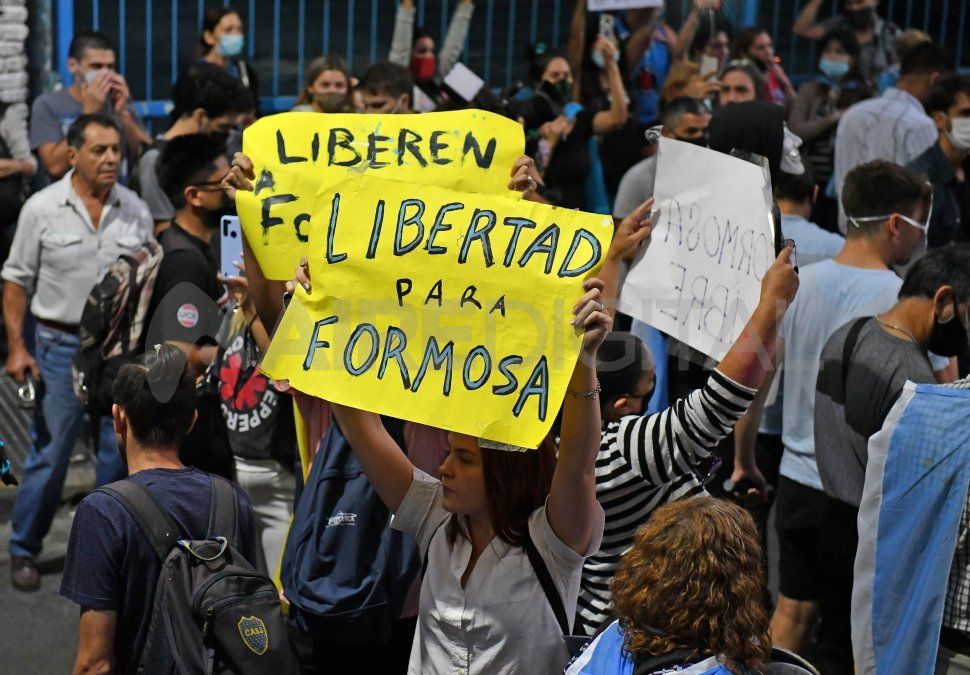 En distintos puntos del país piden libertad para Formosa, gobernada por Gildo Insfrán desde hace más de 25 años.