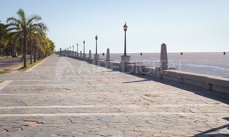 Este viernes, el cielo continuará despejado en la ciudad de Santa Fe y alrededores. Este viernes, el cielo continuará despejado en la ciudad de Santa Fe y alrededores.