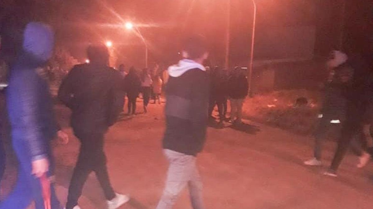 Los policías dieron las recomendaciones a los presentes quienes posteriormente se retiraron del lugar.