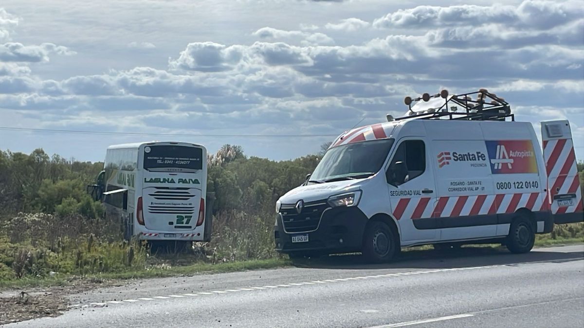 Los desvíos y demoras en la Autopista Rosario - Santa Fe tras el accidente fatal de esta mañana.