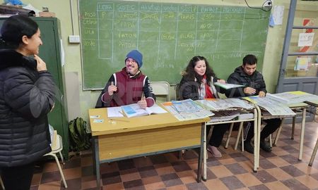 Las autoridades de mesa, asistentes de escrutinio y los auxiliares cobrarán 15 mil pesos. Las autoridades de mesa, asistentes de escrutinio y los auxiliares cobrarán 15 mil pesos.