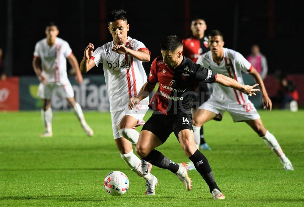 El Club Atlético Colón empató 2-2 con Estudiantes