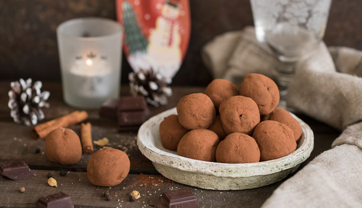 Trufas de chocolate exprés: una receta rápida y sin horno para disfrutar en cualquier momento.