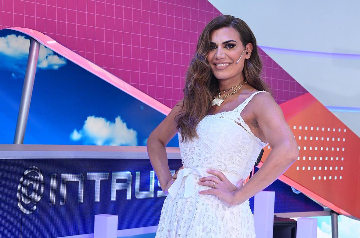 Flor de la V narró anécdotas de los años 90 en Buenos Aires. Flor de la V narró anécdotas de los años 90 en Buenos Aires.