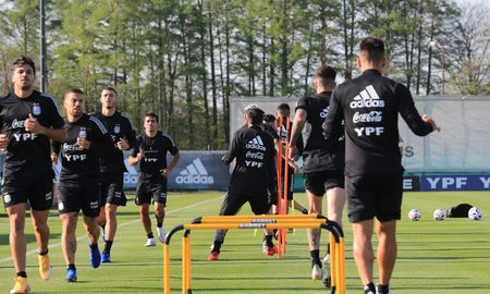 Scaloni mantiene una sola duda para el duelo de la selección argentina ante Ecuador, por las eliminatorias sudamericanas. Scaloni mantiene una sola duda para el duelo de la selección argentina ante Ecuador, por las eliminatorias sudamericanas.