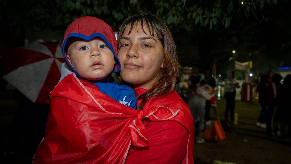 Todas las generaciones de hinchas tatengues dijeron presentes. Todas las generaciones de hinchas tatengues dijeron presentes.