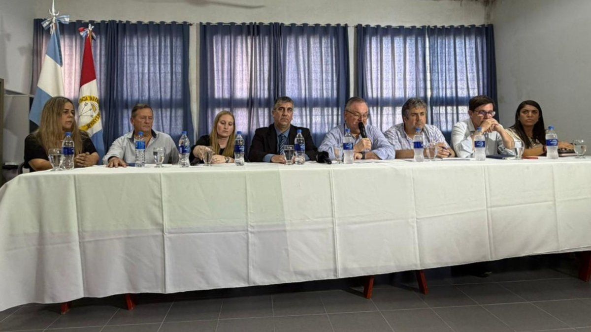 Funcionarios del gobierno provincial y autoridades del MPA brindaron una conferencia de prensa en San Crist&oacute;bal