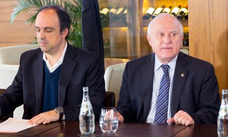 lifschitz, lapidario con el intendente: ?es mejor tirar todos para el mismo lado, jose? lifschitz, lapidario con el intendente: ?es mejor tirar todos para el mismo lado, jose?