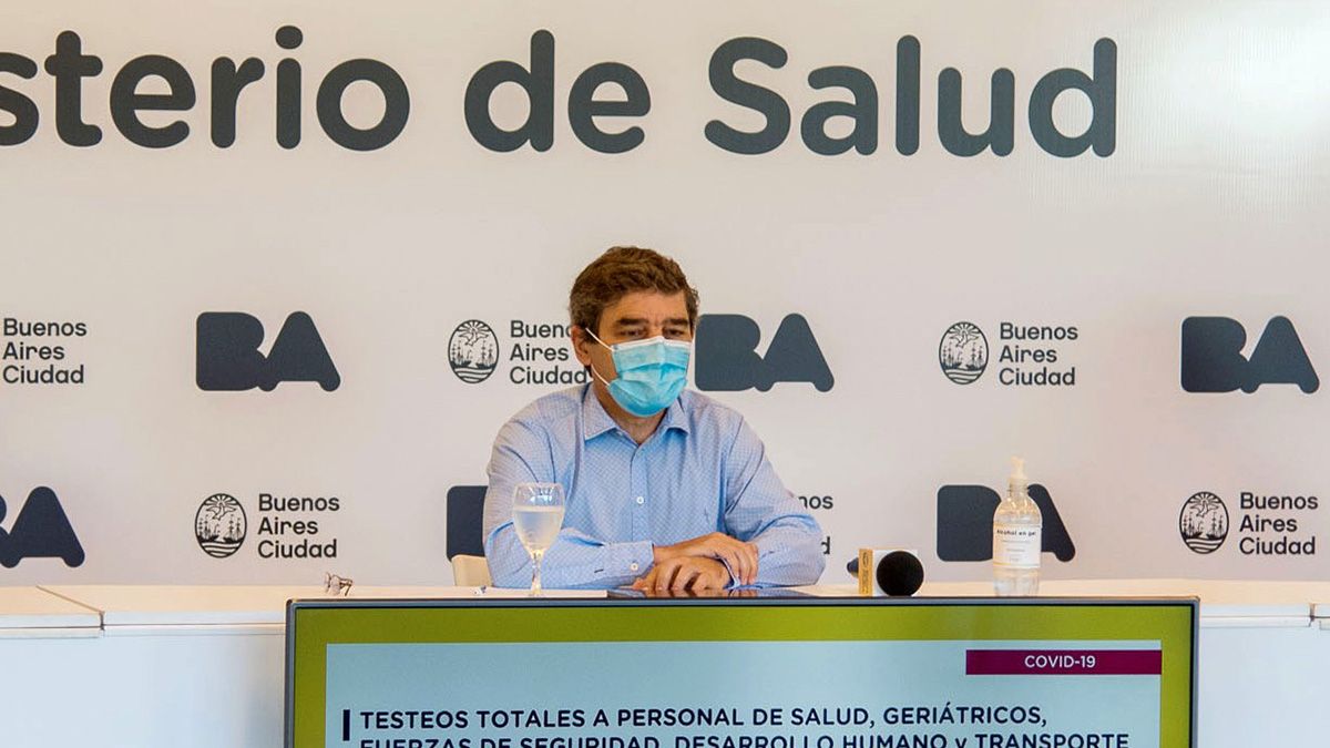 Quirós dijo que  se vacunó a 15.900 trabajadores de la educación en la ciudad de Buenos Aires.