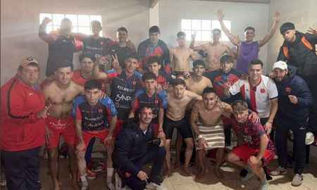 Unión de Ceres, líder con puntaje ideal del campeonato. Unión de Ceres, líder con puntaje ideal del campeonato.