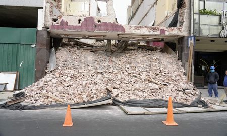 Derrumbe en un edificio del centro de Rosario. Derrumbe en un edificio del centro de Rosario.