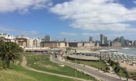 La ciudad de Mar del Plata es uno de los destinos más elegidos en Semana Santa por su menor cantidad de turistas. La ciudad de Mar del Plata es uno de los destinos más elegidos en Semana Santa por su menor cantidad de turistas.