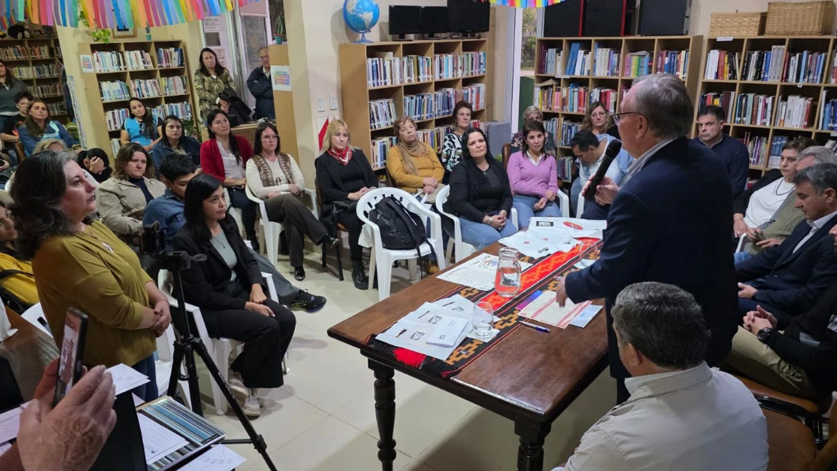 Durante el acto se concretó la entrega de aportes por un total de $34.000.000. Durante el acto se concretó la entrega de aportes por un total de $34.000.000.