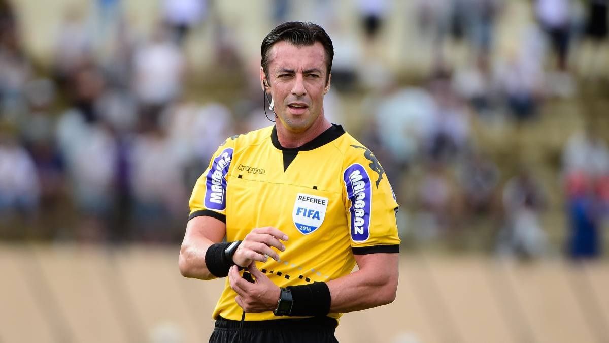 Raphael Claus dirigirá Argentina - Paraguay en La Bombonera, por Eliminatorias.