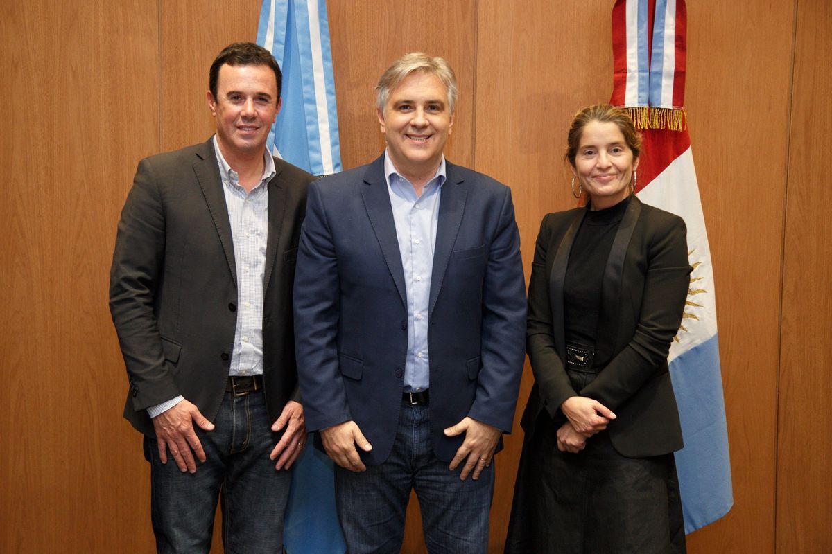 Ignacio Martínez Kerz, Martín Llaryora, y Marianela Blangini Ignacio Martínez Kerz, Martín Llaryora, y Marianela Blangini