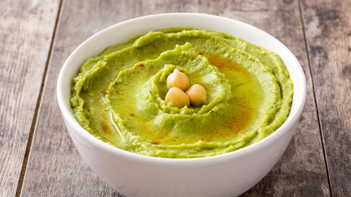Cómo hacer hummus de espinaca con pocos ingredientes: la receta fácil y deliciosa