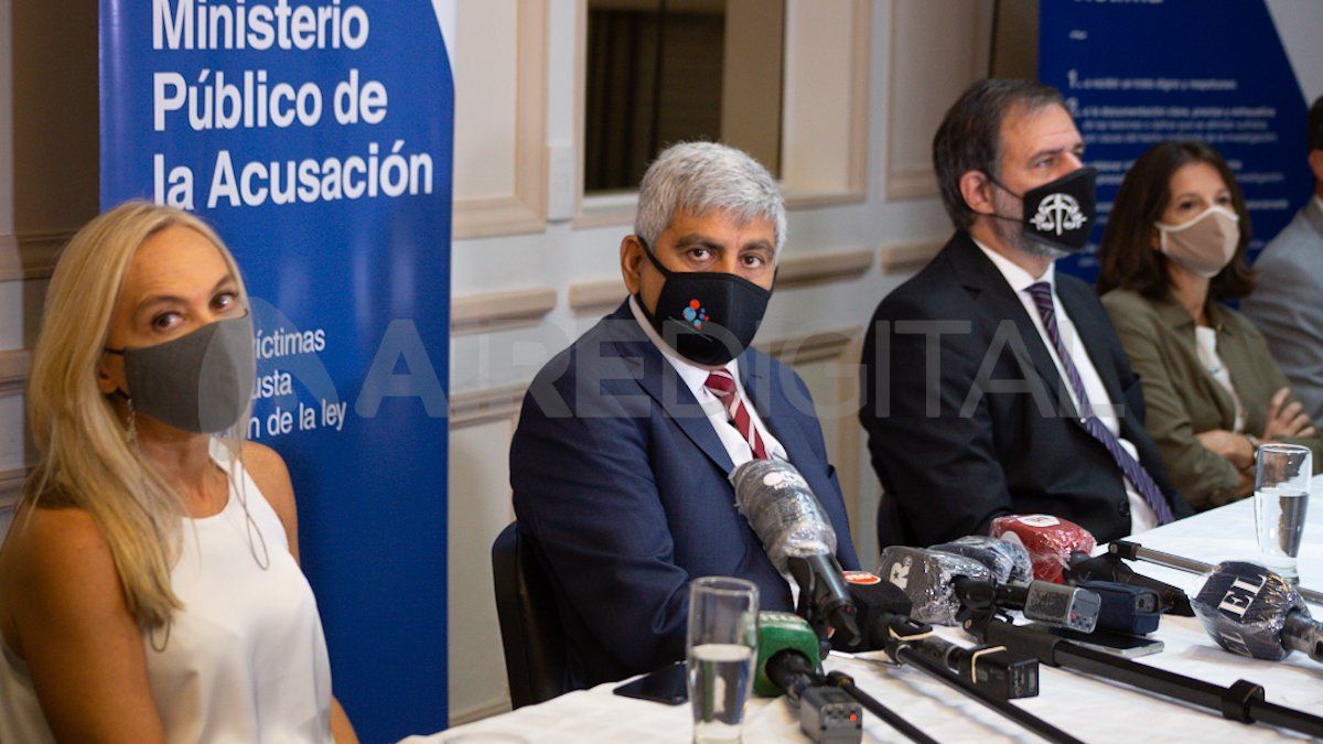 Las máximas autoridades del MPA y el procurador general de la Nación firmaron un convenio que genera nuevos requisitos para que la Justicia federal utilice los laboratorios técnicos de la provincia.