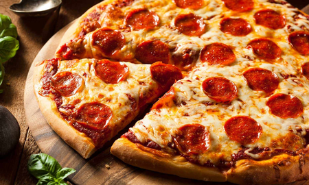 Recetas fáciles para hacer una pizza calabresa casera