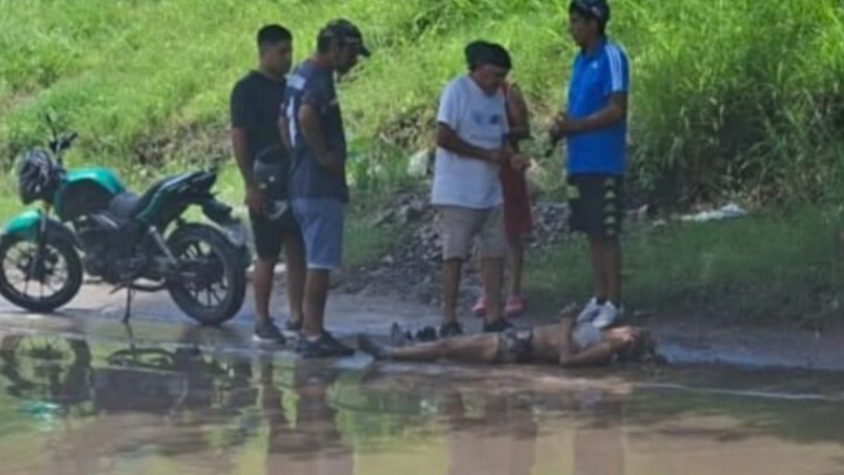 Arrojaron desde un carro a una joven maniatada y la abandonaron