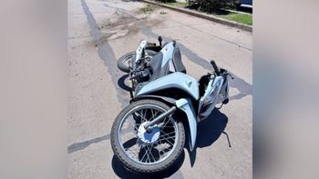 Murió un adolescente de 14 años luego de derrapar con su moto en plena vía pública