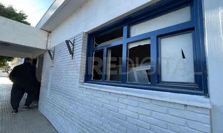 Así quedó la Comisaría 25° de barrio El Pozo tras una batalla campal Así quedó la Comisaría 25° de barrio El Pozo tras una batalla campal